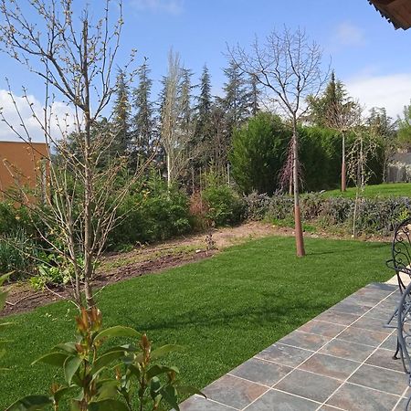 Casita Independiente Con Jardin Cercedilla Bagian luar foto
